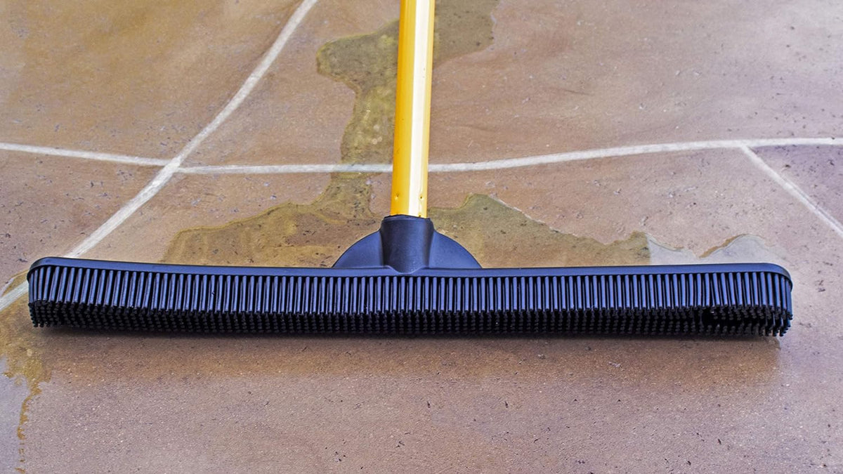 Pet Hair Removal Rubber Broom, Heavy Duty Cleaning 18" Broom Head